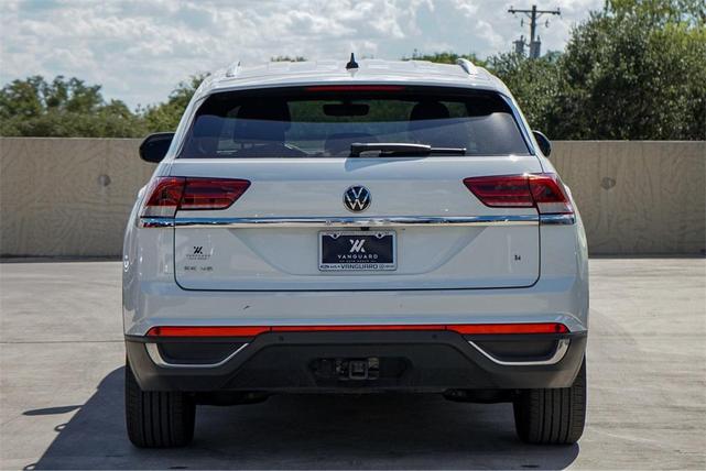 Photo of 2023 Pure White Volkswagen Atlas Cross Sport