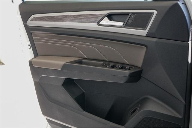 Photo of 2023 Pure White Volkswagen Atlas Cross Sport