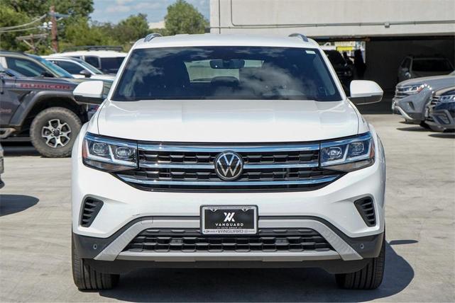 Photo of 2023 Pure White Volkswagen Atlas Cross Sport