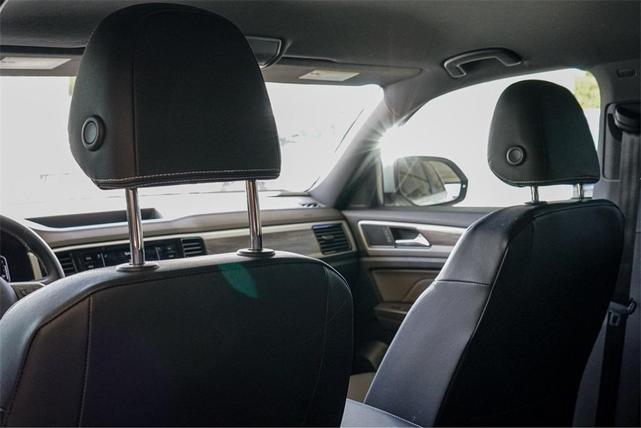 Photo of 2023 Pure White Volkswagen Atlas Cross Sport