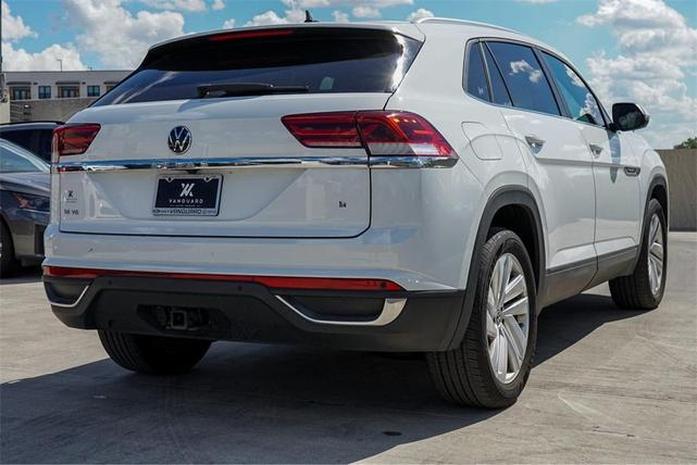 Photo of 2023 Pure White Volkswagen Atlas Cross Sport