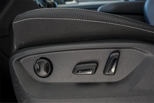 Photo of 2023 Pure White Volkswagen Atlas Cross Sport