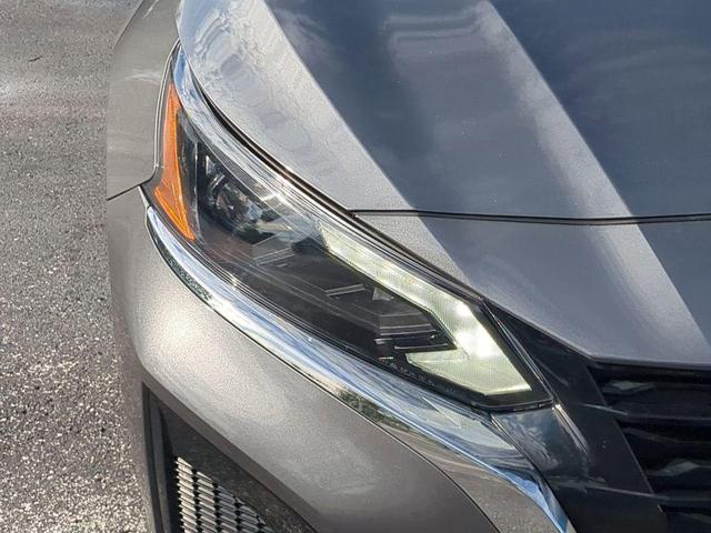 Photo of 2024 Gun Metallic Nissan Altima