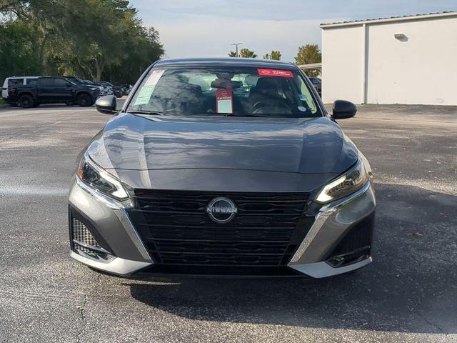 Photo of 2024 Gun Metallic Nissan Altima
