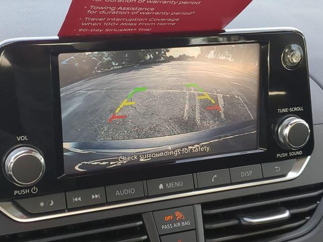 Photo of 2024 Gun Metallic Nissan Altima