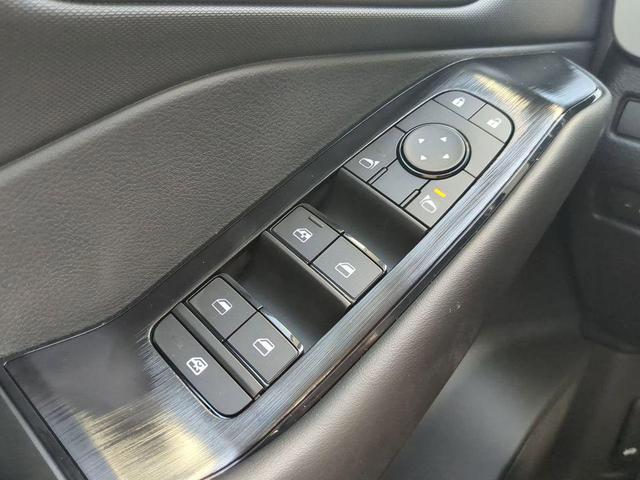 Photo of 2026 Glacier White Nissan Rogue