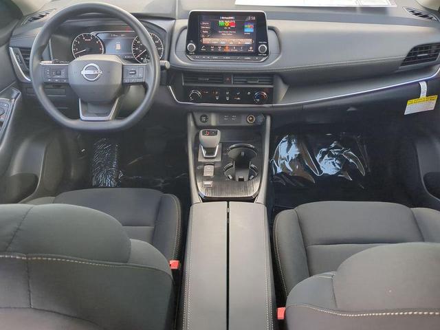Photo of 2026 Glacier White Nissan Rogue