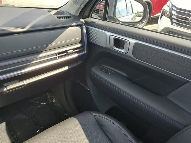 Photo of 2024 Hampton Gray Hyundai SANTA FE