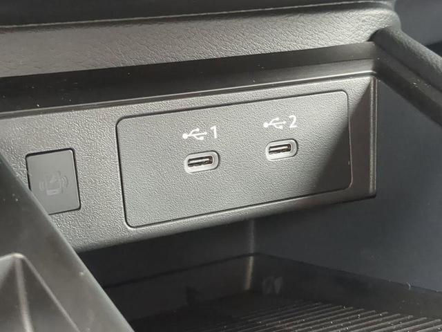 Photo of 2025 Arctic Ice Blue Metallic/Super Black Nissan Kicks