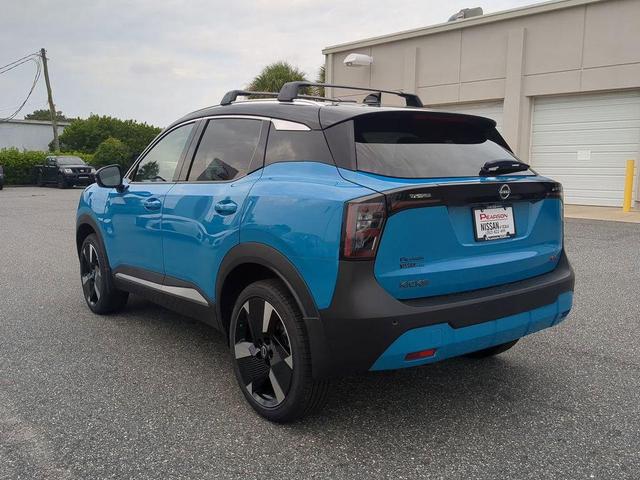 Photo of 2025 Arctic Ice Blue Metallic/Super Black Nissan Kicks