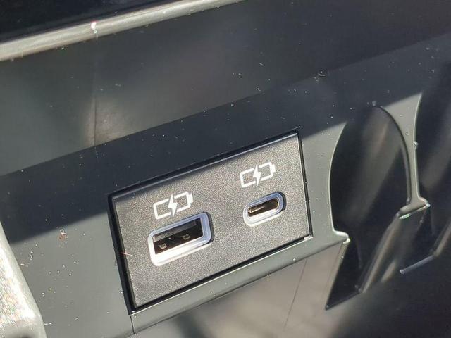 Photo of 2023 Ice Toyota Tundra