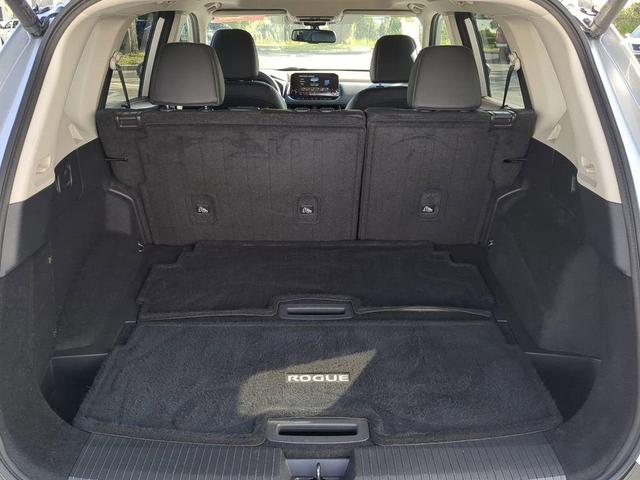Photo of 2021 Brilliant Silver Metallic Nissan Rogue