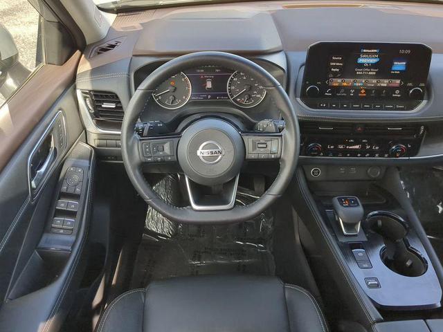 Photo of 2021 Brilliant Silver Metallic Nissan Rogue