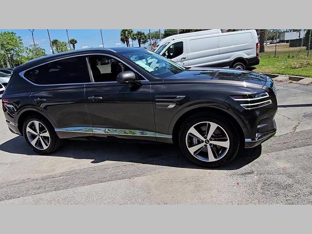 Photo of 2024 Makalu Gray Genesis GV80