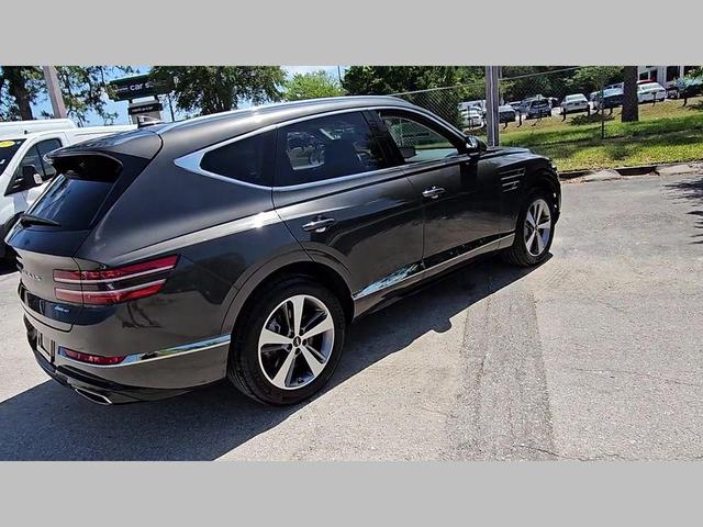 Photo of 2024 Makalu Gray Genesis GV80