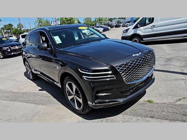 Photo of 2024 Makalu Gray Genesis GV80