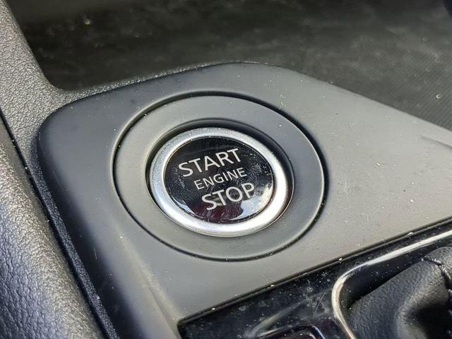 Photo of 2025 Super Black Nissan Sentra