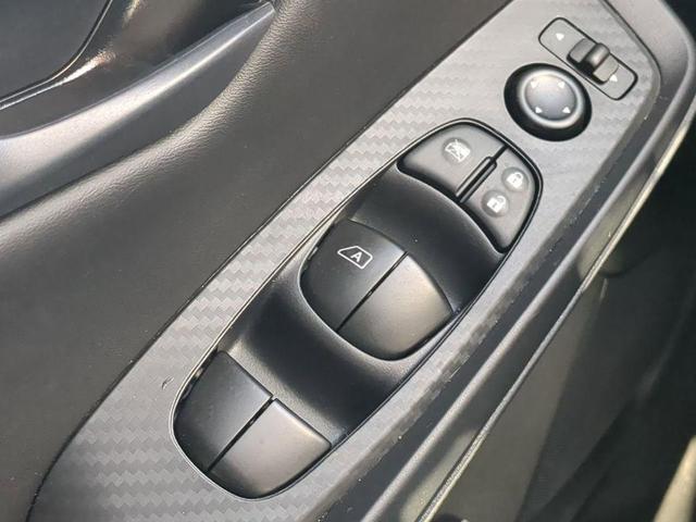 Photo of 2025 Super Black Nissan Sentra
