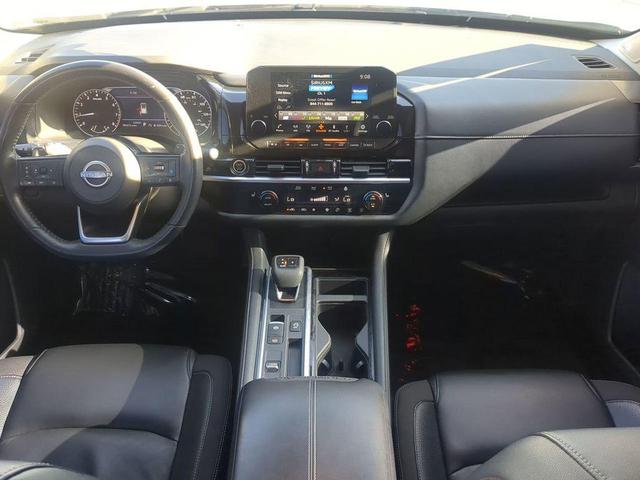 Photo of 2022 Brilliant Silver Metallic Nissan Pathfinder