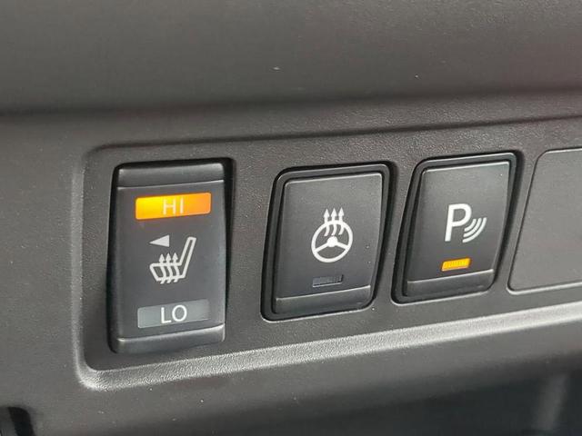 Photo of 2025 Afterburn Orange Nissan Frontier