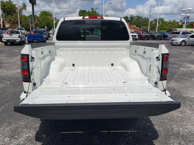 Photo of 2025 Glacier White Nissan Frontier
