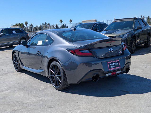 Photo of 2025 Pavement Toyota GR86