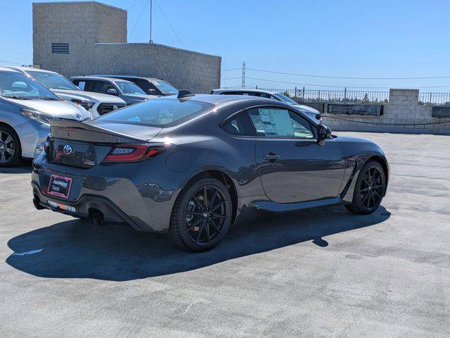 Photo of 2025 Pavement Toyota GR86