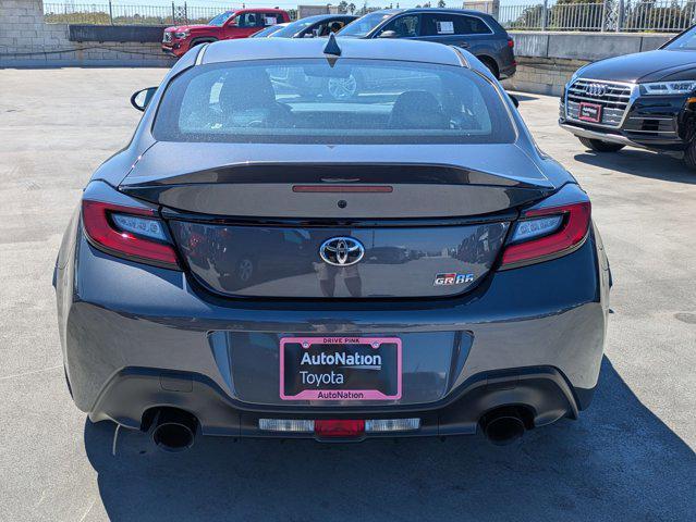 Photo of 2025 Pavement Toyota GR86