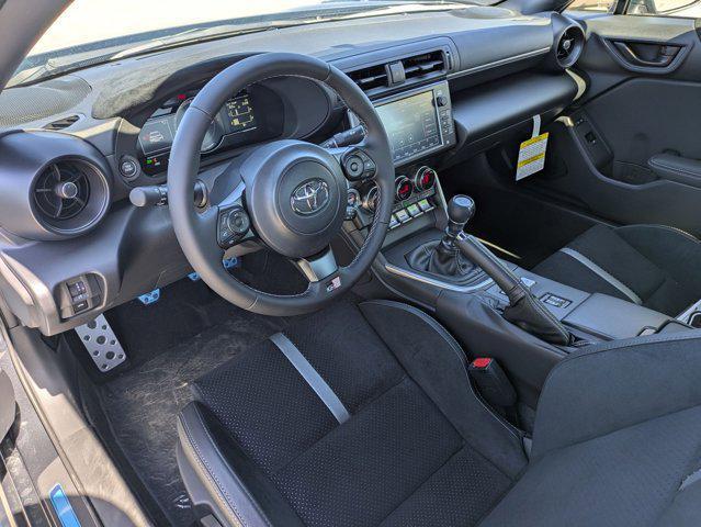 Photo of 2025 Pavement Toyota GR86