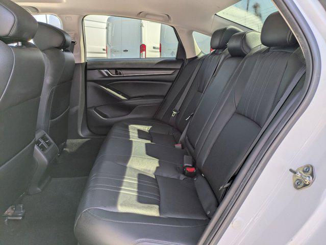 Photo of 2018 Platinum White Pearl Honda Accord