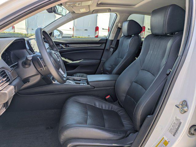 Photo of 2018 Platinum White Pearl Honda Accord