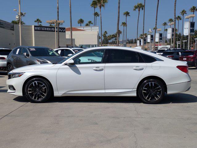 Photo of 2018 Platinum White Pearl Honda Accord
