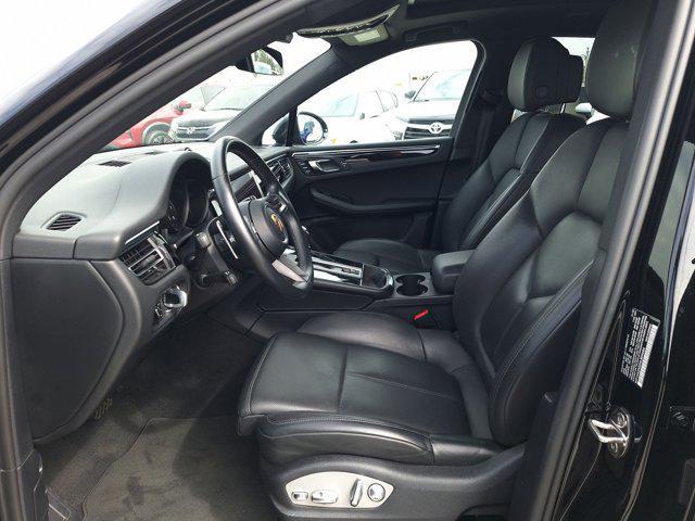 Photo of 2022 Black Porsche Macan