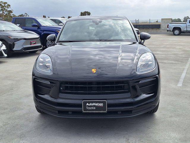 Photo of 2022 Black Porsche Macan
