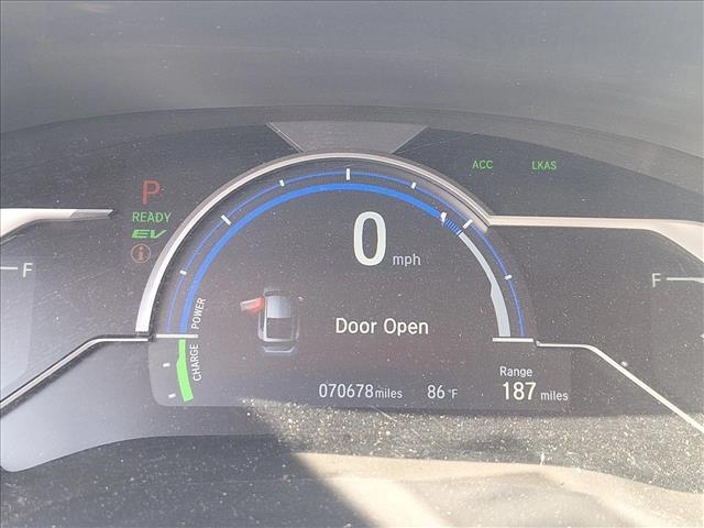 Photo of 2018 Platinum White Pearl Honda Clarity Plug-In Hybrid