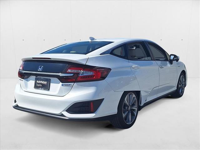 Photo of 2018 Platinum White Pearl Honda Clarity Plug-In Hybrid
