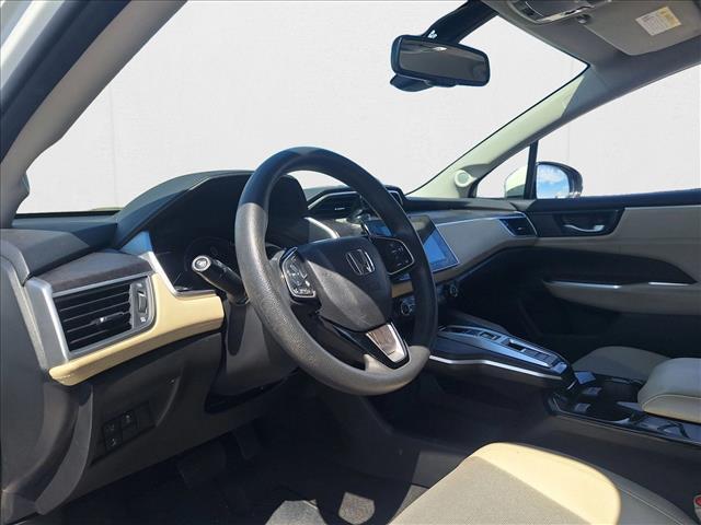 Photo of 2018 Platinum White Pearl Honda Clarity Plug-In Hybrid