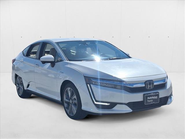 Photo of 2018 Platinum White Pearl Honda Clarity Plug-In Hybrid