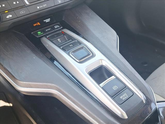 Photo of 2018 Platinum White Pearl Honda Clarity Plug-In Hybrid