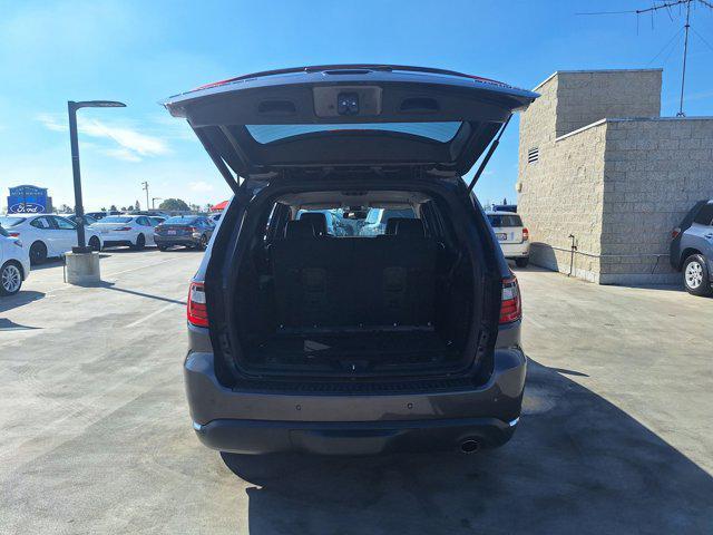 Photo of 2016 Brilliant Black Crystal Pearlcoat Dodge Durango