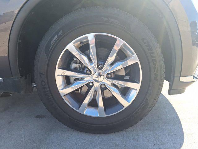 Photo of 2016 Brilliant Black Crystal Pearlcoat Dodge Durango