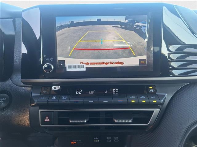 Photo of 2025 Ice Cap Toyota Camry