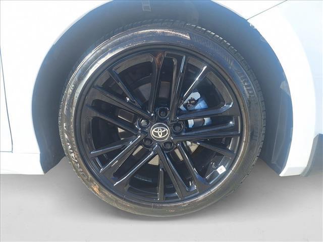 Photo of 2025 Ice Cap Toyota Camry