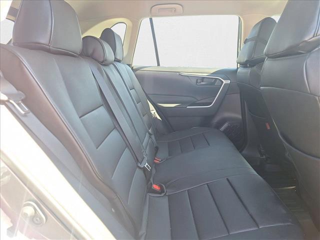Photo of 2024 Silver/Gray Toyota RAV4 Hybrid