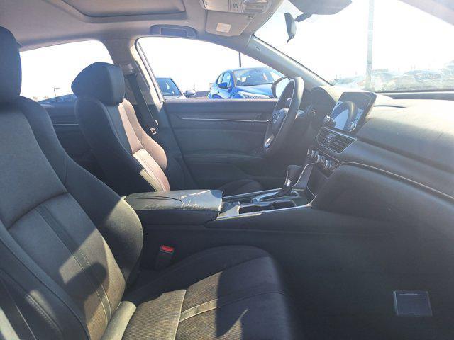 Photo of 2018 Platinum White Pearl Honda Accord