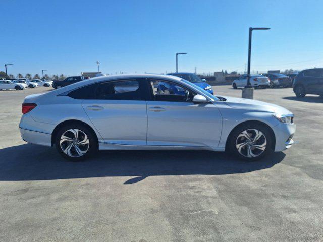 Photo of 2018 Platinum White Pearl Honda Accord