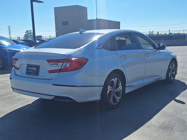 Photo of 2018 Platinum White Pearl Honda Accord