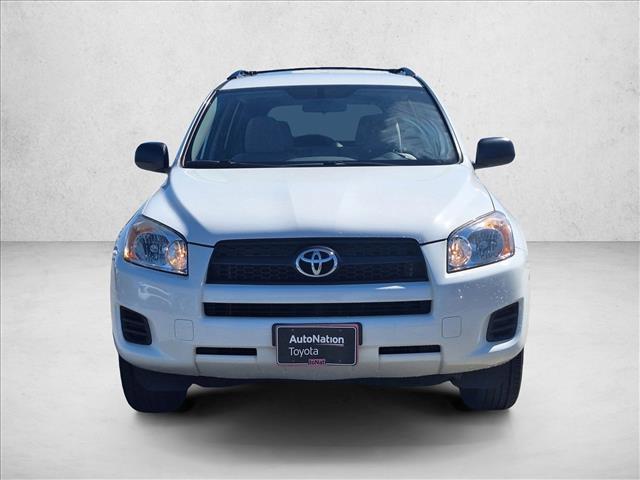 Photo of 2012 Super White Toyota RAV4