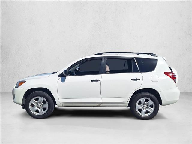 Photo of 2012 Super White Toyota RAV4