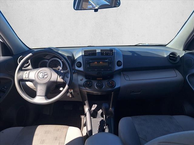 Photo of 2012 Super White Toyota RAV4